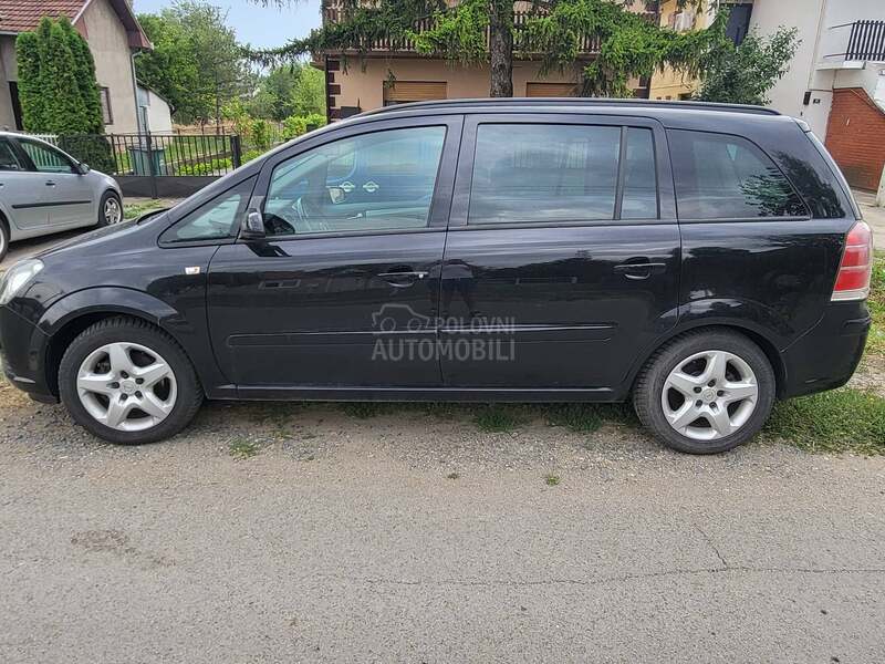 Opel Zafira 
