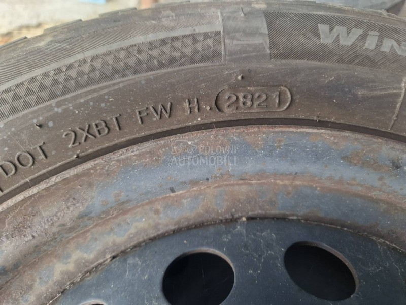 Hankook 185/55 R15 Zimska