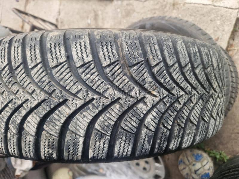 Hankook 185/55 R15 Zimska
