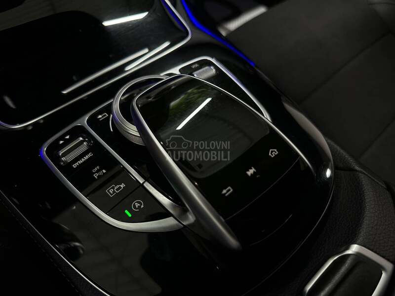 Mercedes Benz E 220 d AMG 4 MATIC AUT