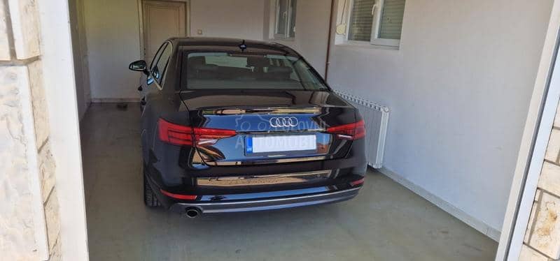 Audi A4 2.0 TDI/SPORT