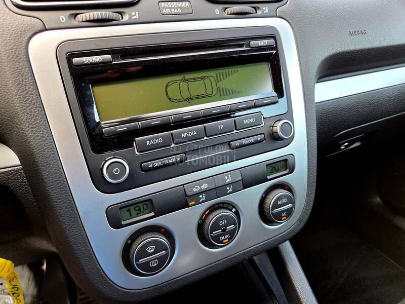 Volkswagen Scirocco /1.4TSI Highline/