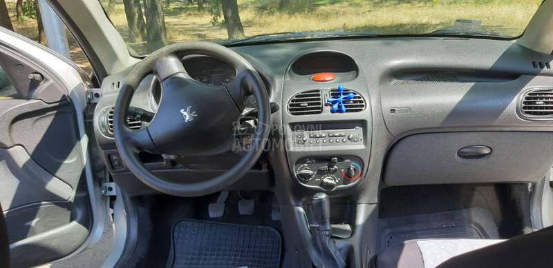 Peugeot 206 Sedan
