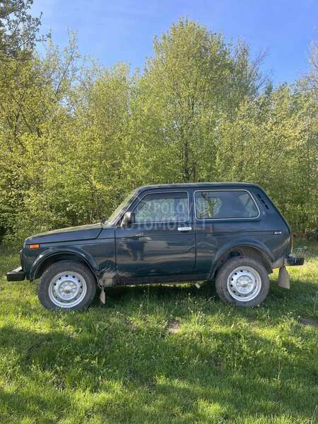 Lada Niva 