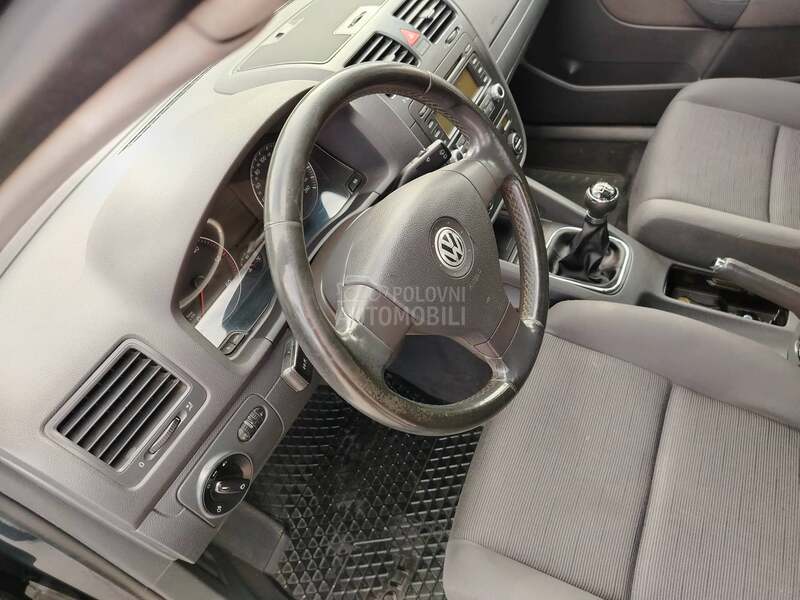 Volkswagen Golf 5 