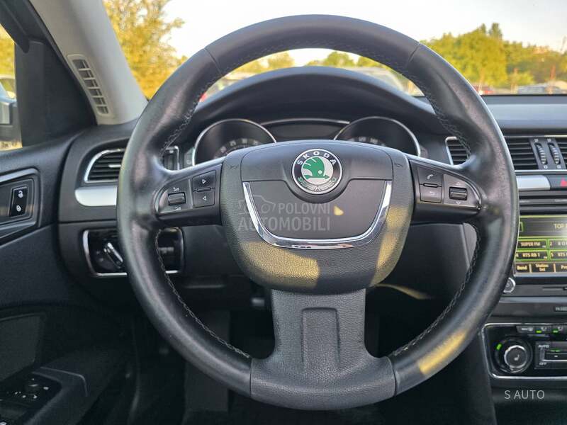 Škoda Superb SOLARNI SIBER