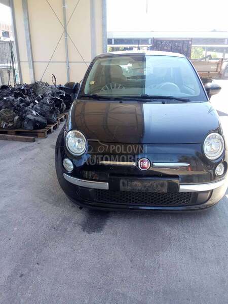 Fiat 500 1.3mjt -  kompletan auto u delovima