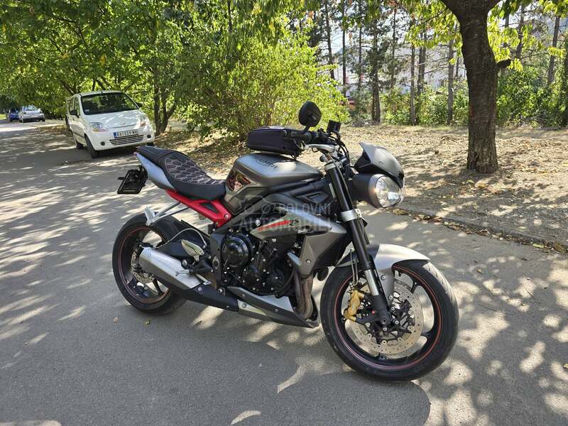 Triumph Street Triple 675 r