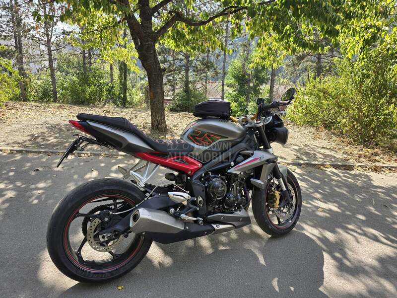 Triumph Street Triple 675 r