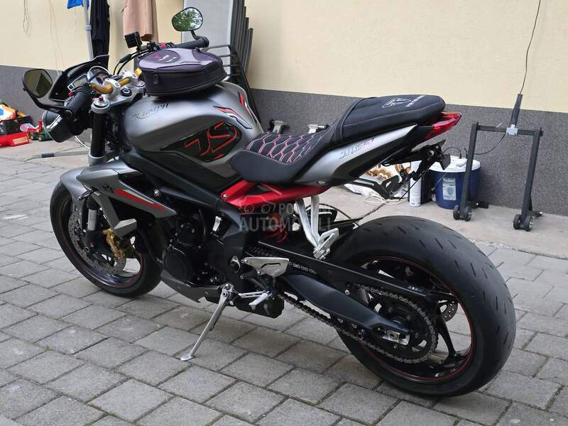 Triumph Street Triple 675 r