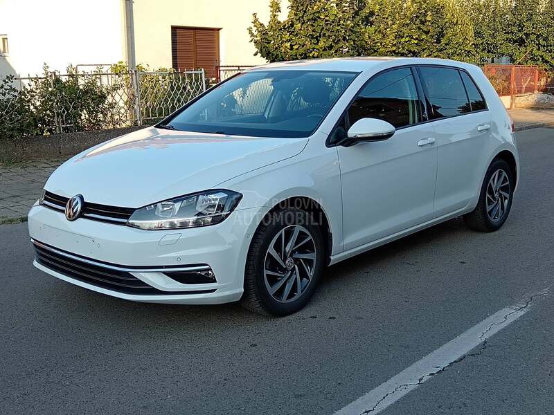 Volkswagen Golf 7 DSG FABRIKA