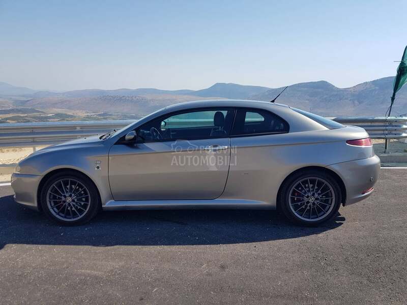 Alfa Romeo GT 