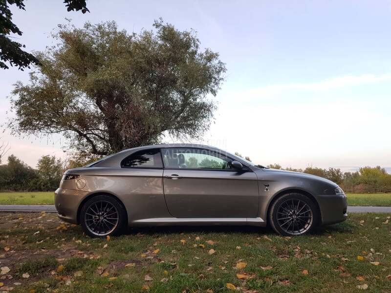 Alfa Romeo GT 