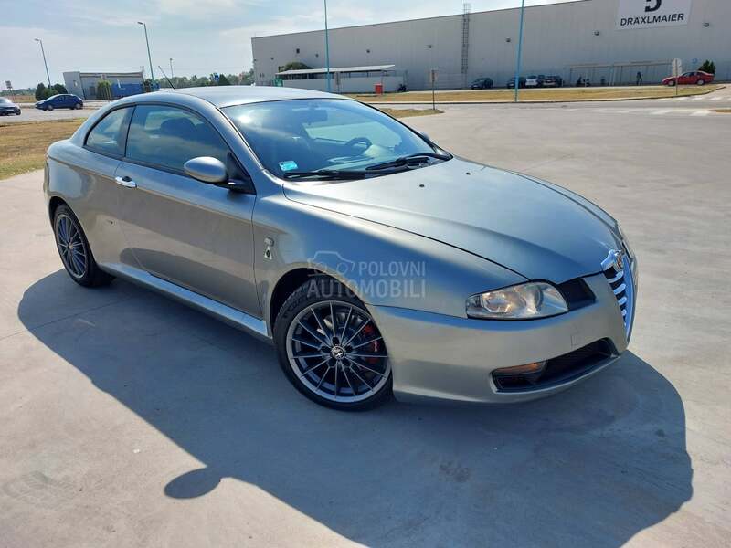 Alfa Romeo GT 