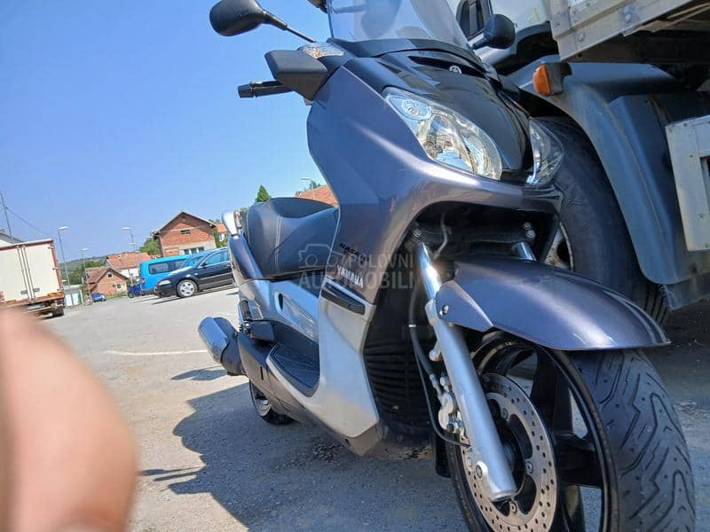 Yamaha x max 250
