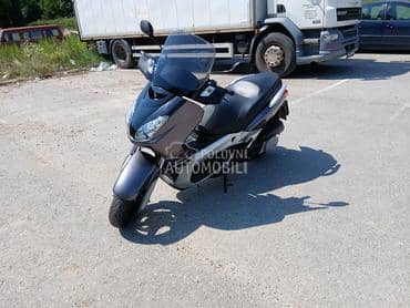 Yamaha x max 250