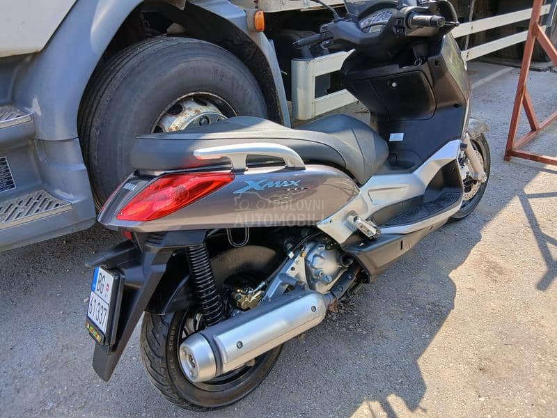 Yamaha x max 250