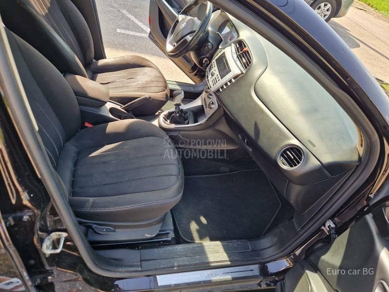 Lancia Delta A K C I J A