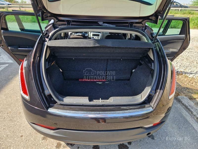 Lancia Delta A K C I J A