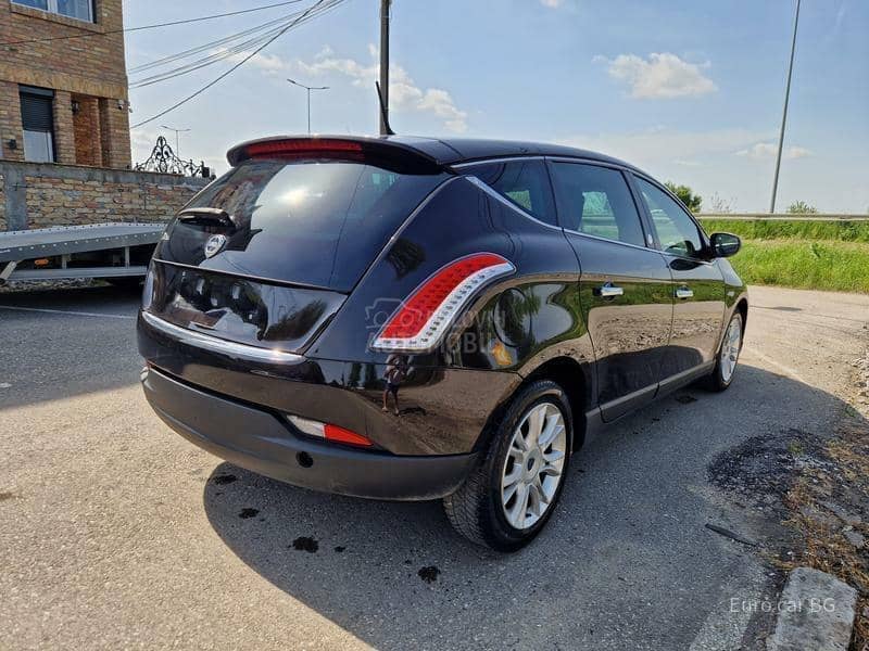 Lancia Delta A K C I J A