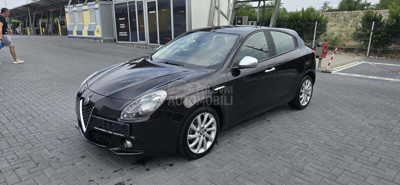 Alfa Romeo Giulietta 1.6JTDM/AUT/N o v a
