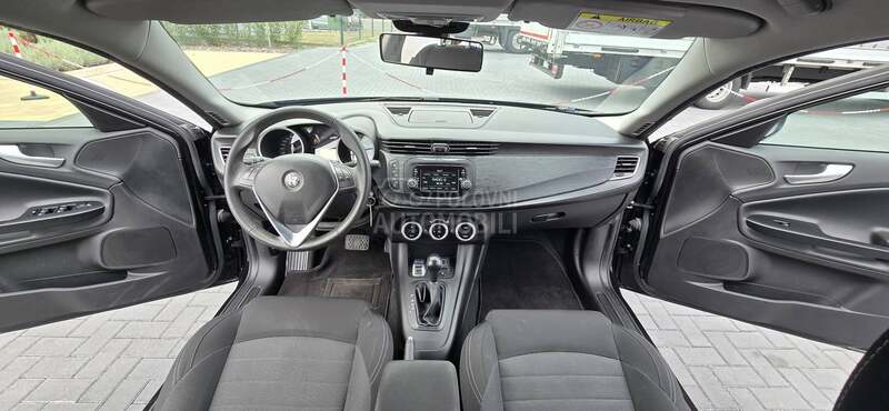 Alfa Romeo Giulietta 1.6JTDM/AUT/N o v a