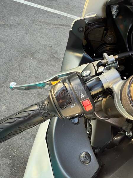 Suzuki gsxr