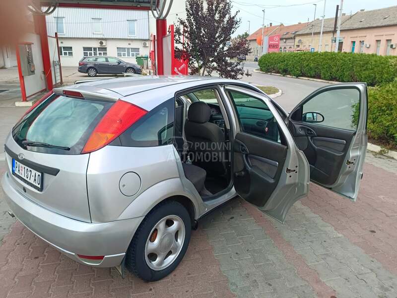 Ford Focus 1.6 16v zetec