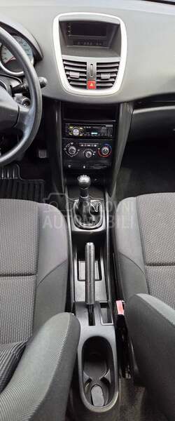 Peugeot 207 1.4 8V GLANC NOV