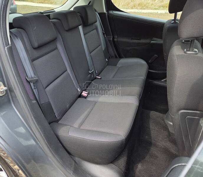 Peugeot 207 1.4 8V GLANC NOV