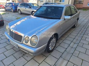 Mercedes Benz E 230 2.3