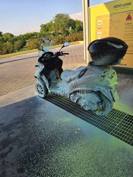 Piaggio Mp3