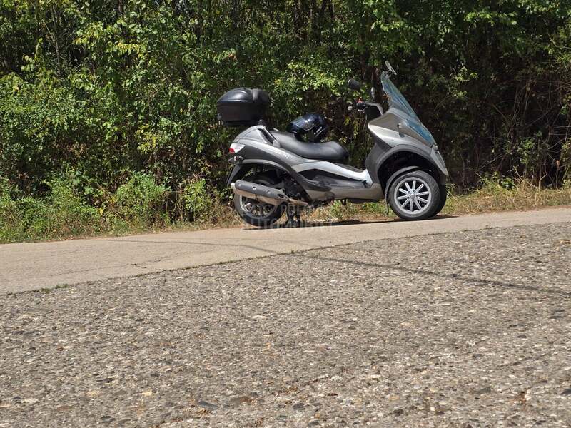 Piaggio Mp3
