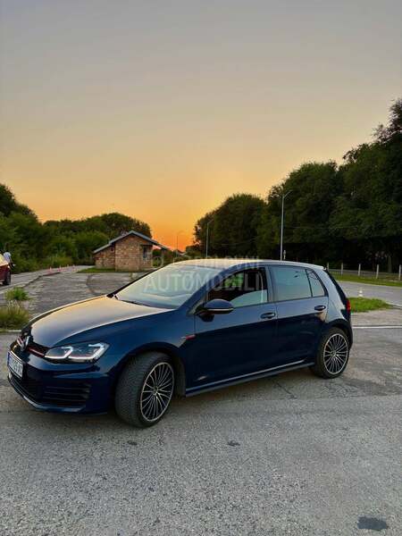 Volkswagen Golf 7 Gti look