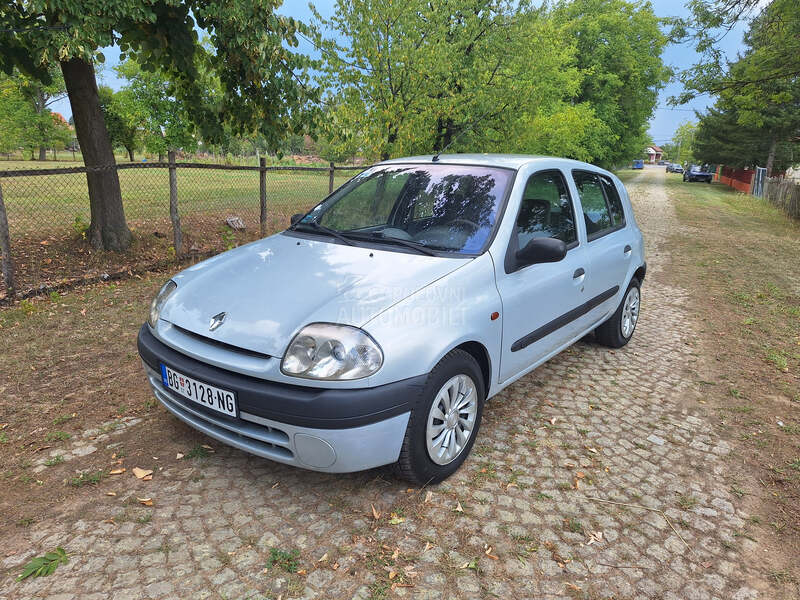 Renault Clio 