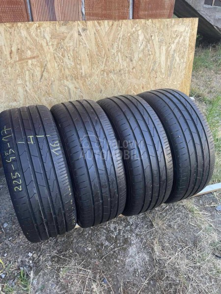 Hankook 225/45 R17 Letnja