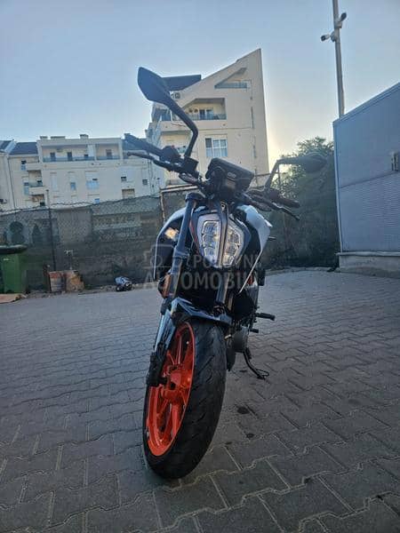KTM duke 390