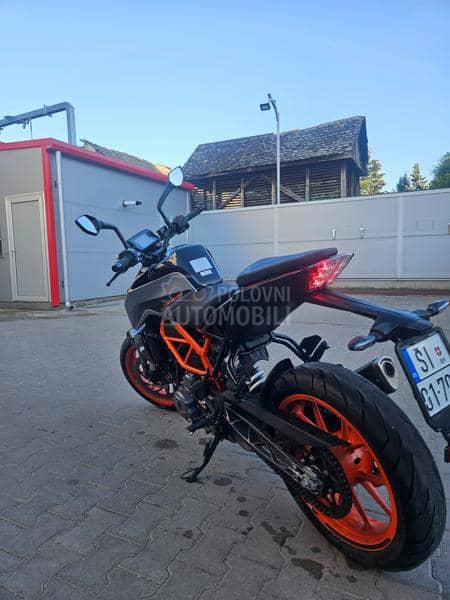 KTM duke 390