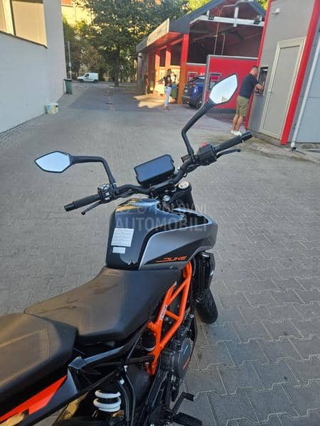 KTM duke 390