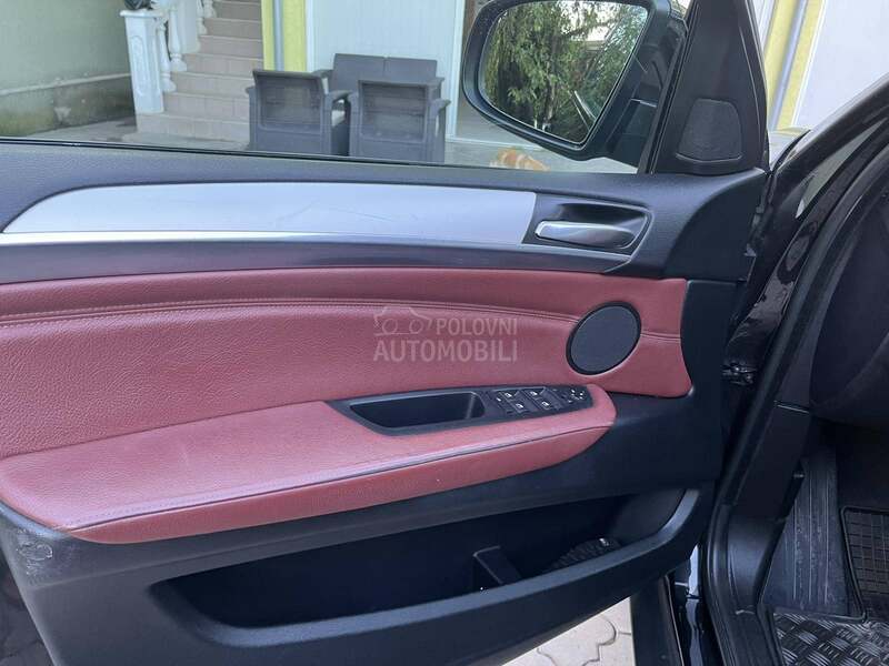 BMW X6 306 konja