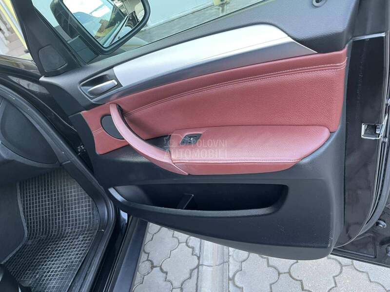 BMW X6 306 konja