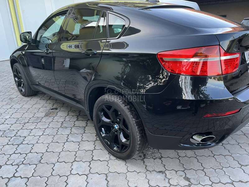 BMW X6 306 konja
