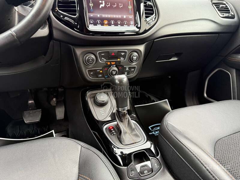 Jeep Compass AUT/4x4/Led