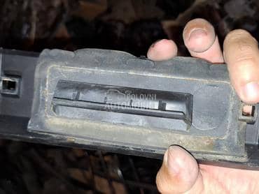 centralna brava gepek vrata za Peugeot 206