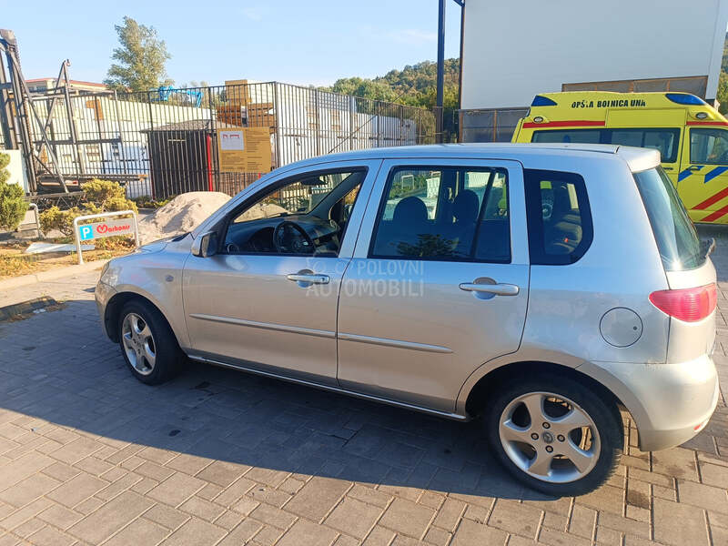 Mazda 2 