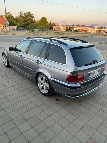 BMW 320 
