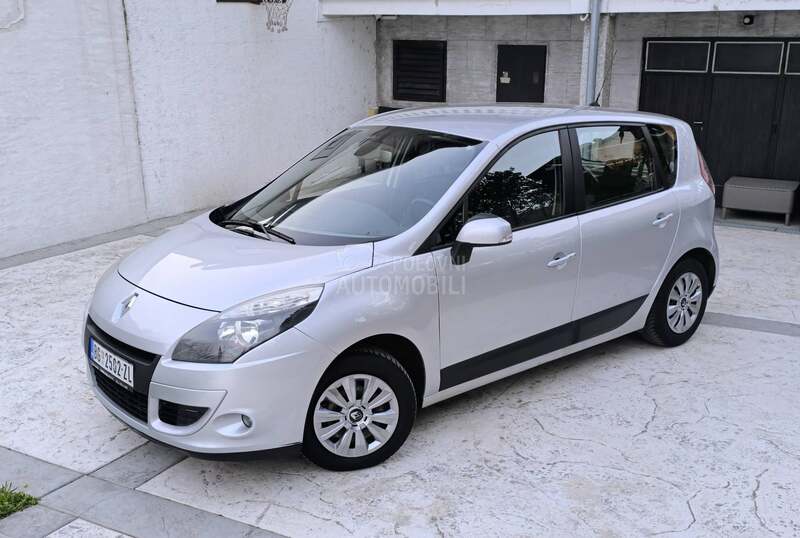 Renault Scenic 1.5 DCI