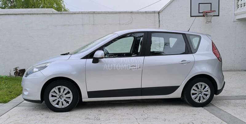 Renault Scenic 1.5 DCI