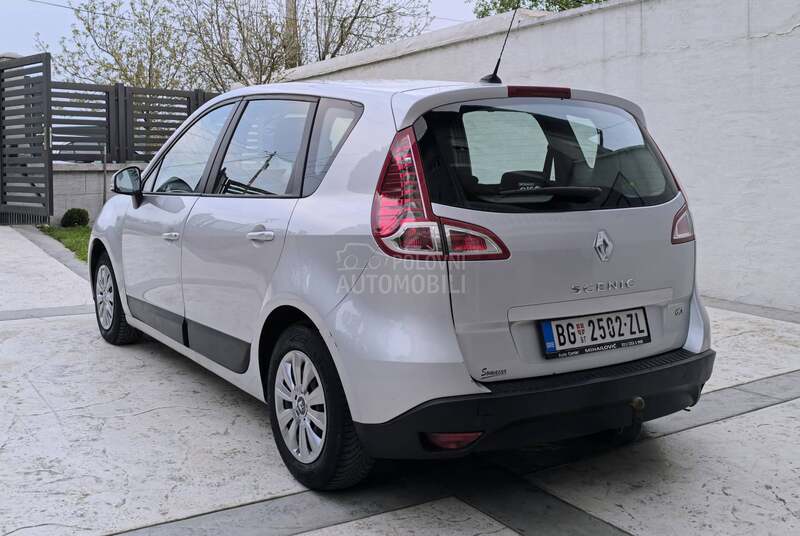 Renault Scenic 1.5 DCI
