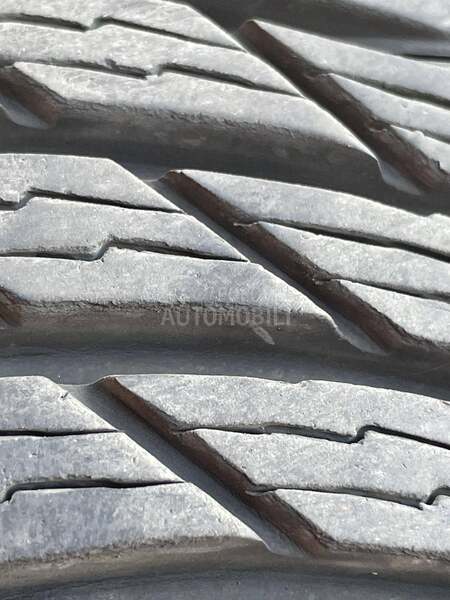 Michelin 235/55 R19 Zimska